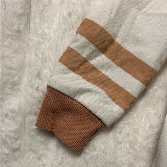 Toddler Girls' Bluey Chenille Fleece Pullover Sweatshirt in cream - Picture 7 of 15